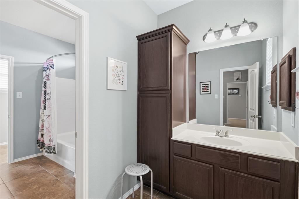 North East Meadows - Residential