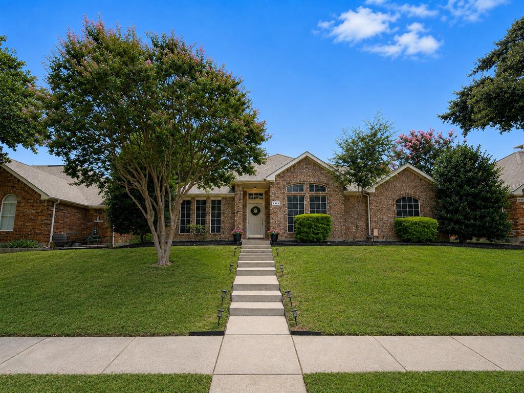 6514 Autumnwood Drive