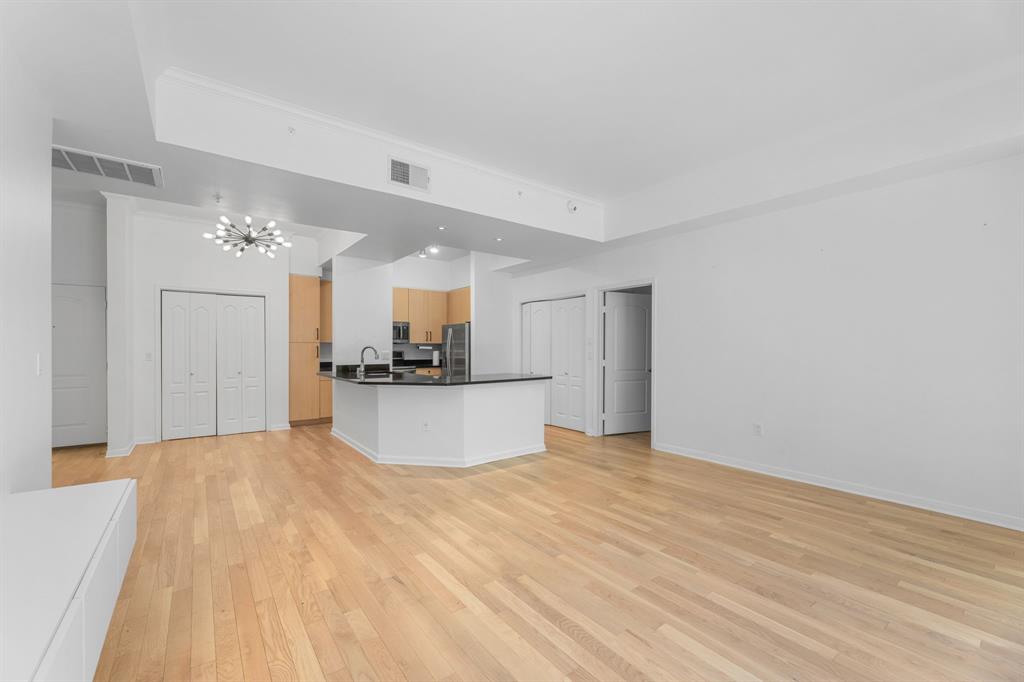 Renaissance On Turtle Creek Condo - Residential