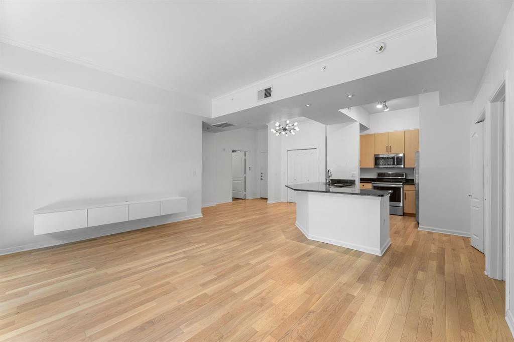 Renaissance On Turtle Creek Condo - Residential