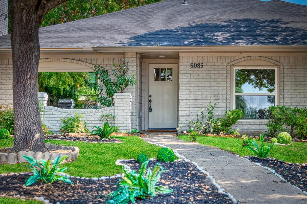 8085 Dove Cove