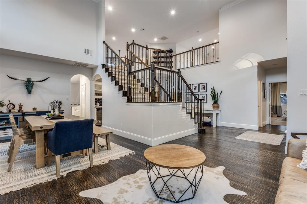 5144 Pond View Lane
