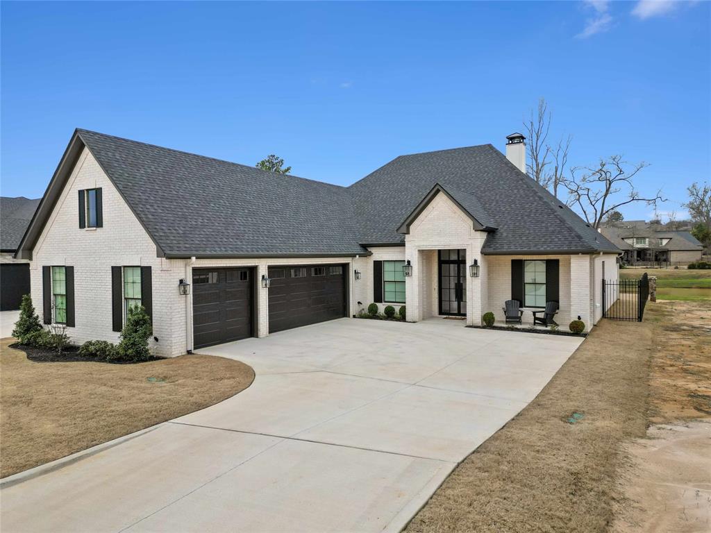 7417 Waterview Square
