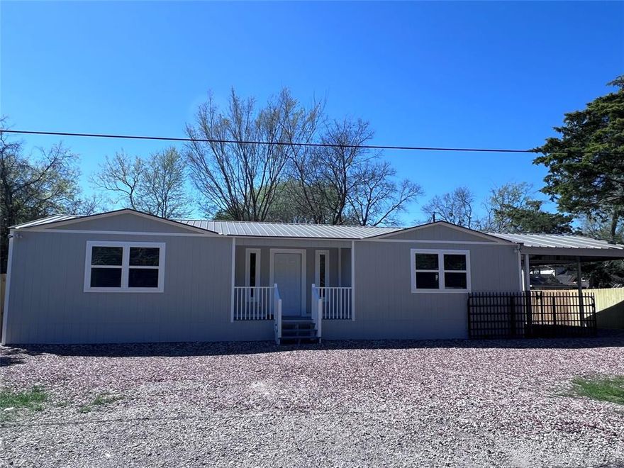 Charming and modern new built situated on almost .25 acre lot, with minutes to Lake Lavon. Pretty drive up with side 2 car covered parking with manual iron gate. Open light and bright floor plan with spacious living room lined with nice vinyl, ceiling fan and open kitchen, breakfast, stainless steel appliances, new fridge included. Spacious primary bedroom ensuite bath and 2 secondary bedrooms with a shared full bath with walk in shower.
Huge backyard with country feel yet only less than 15 mn from Wylie. This would be great for short or mid term rentals with being so close to the lake.
Enjoy relaxing, walking and fishing at lake lavon whenever your heart desires.