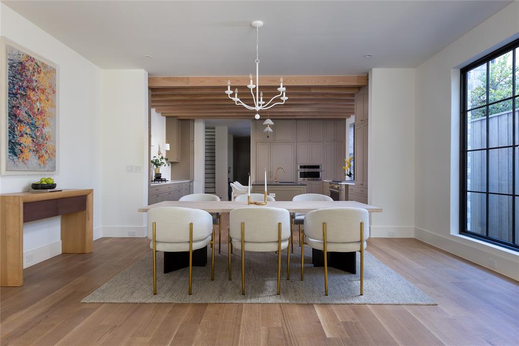 NORTH OAK LAWN - Residential