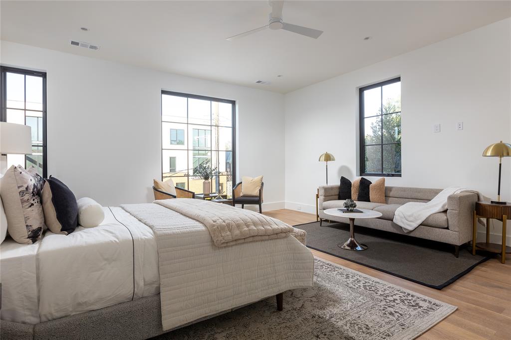 NORTH OAK LAWN - Residential