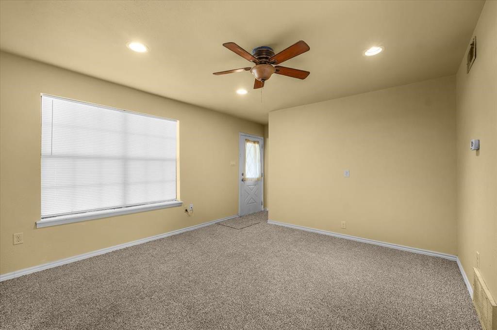 1512 Sheri Lane S