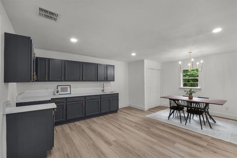 3736 Griggs Avenue Fort Worth TX 76119
