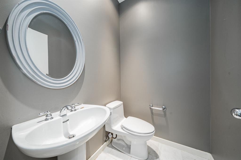 Travis Street Condos - Residential Lease