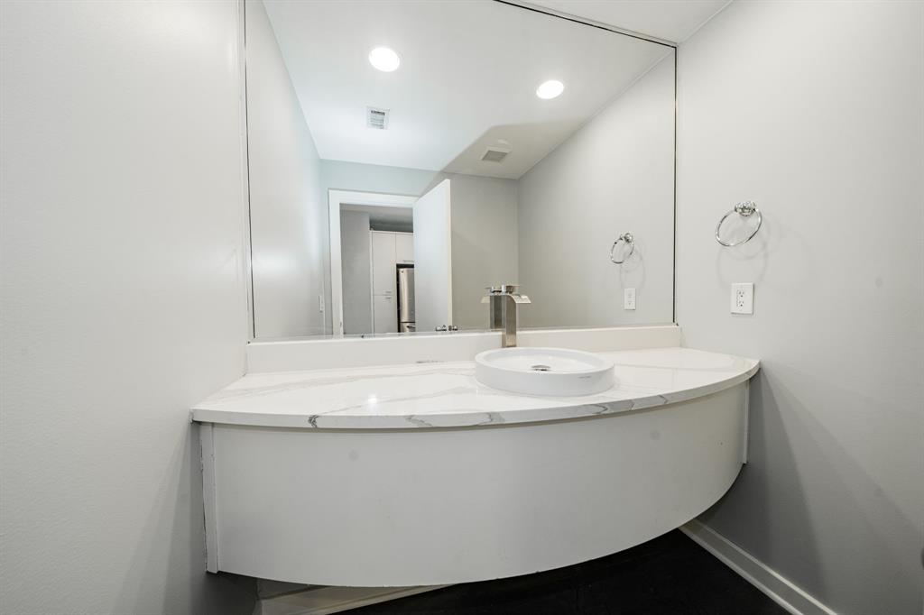 Travis Street Condos - Residential Lease