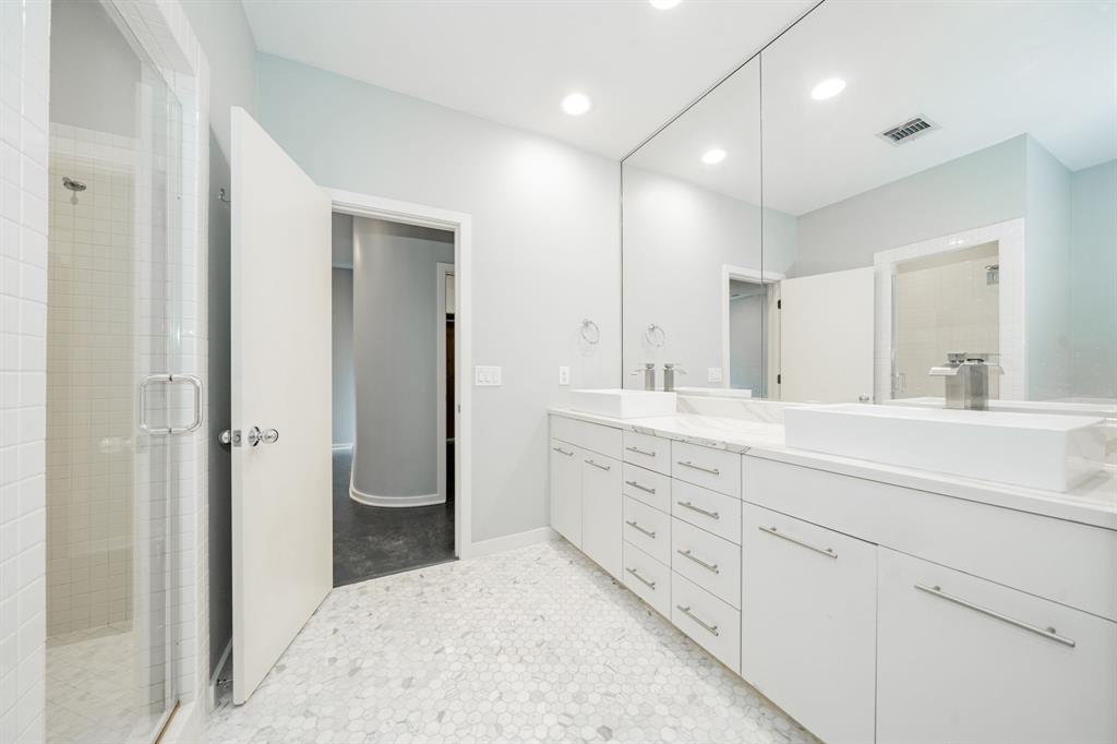 Travis Street Condos - Residential Lease