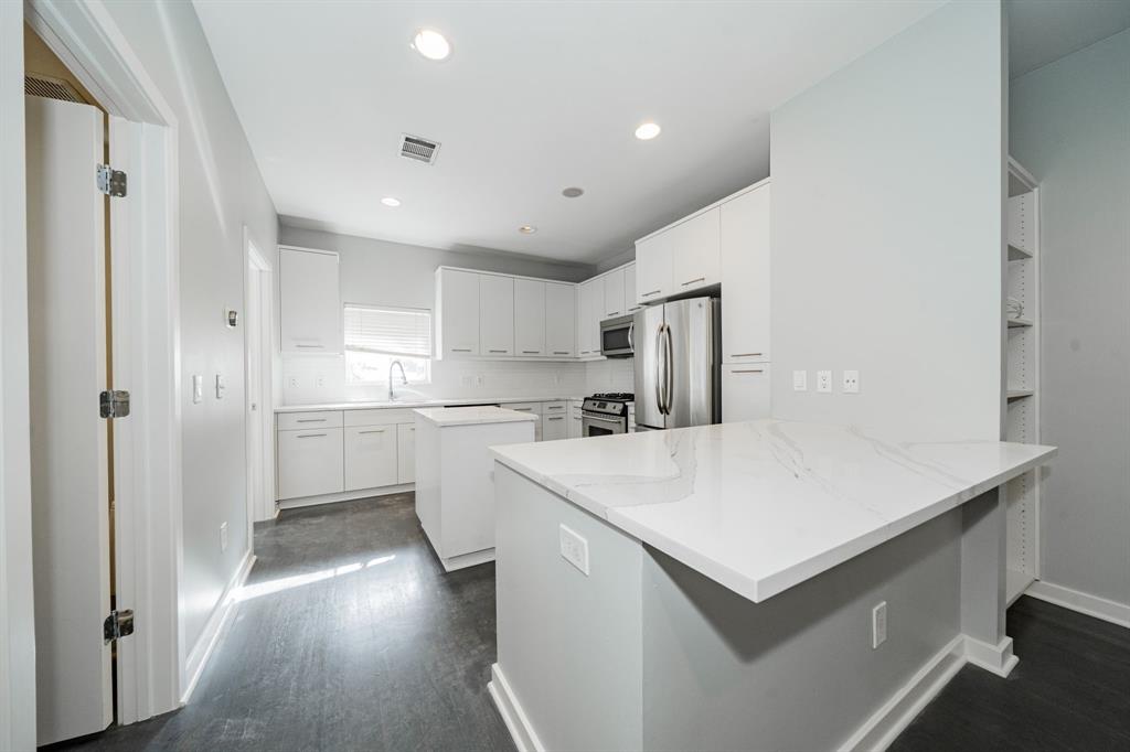 Travis Street Condos - Residential Lease