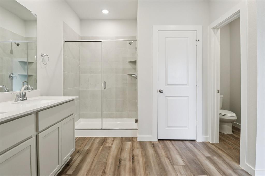 Lone Oak - Residential
