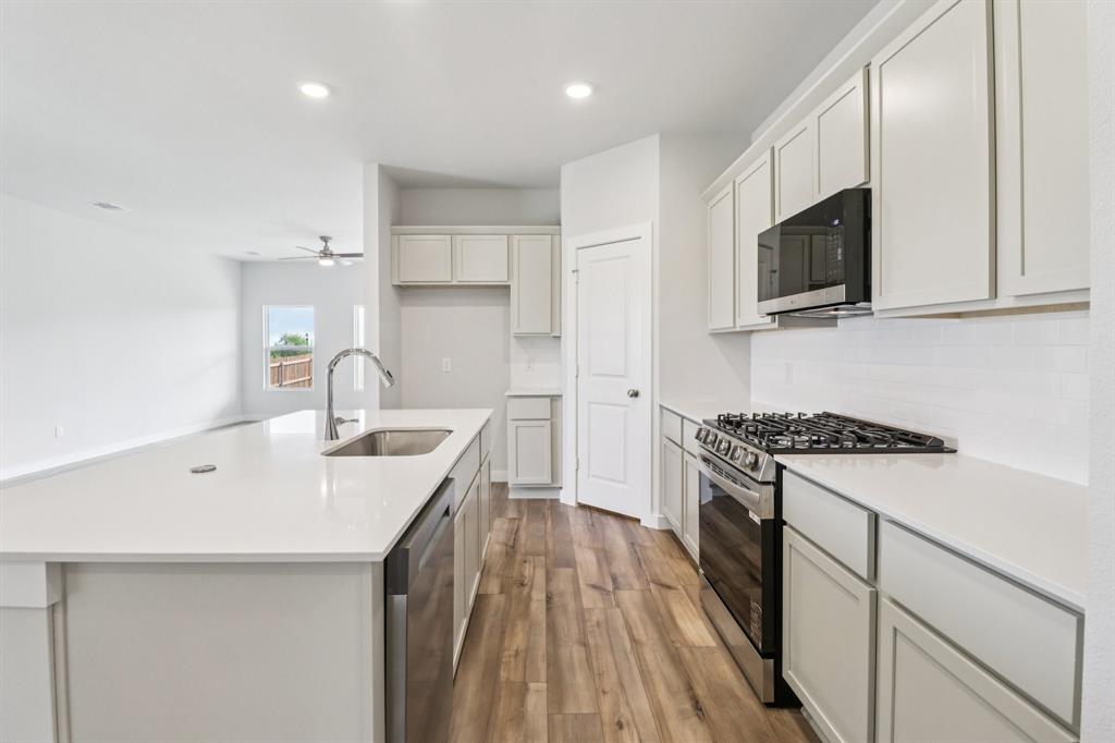 Lone Oak - Residential