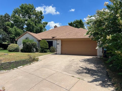 Photo of 3912 Blue Pond Circle, Fort Worth, TX 76123 (MLS # 21314612)