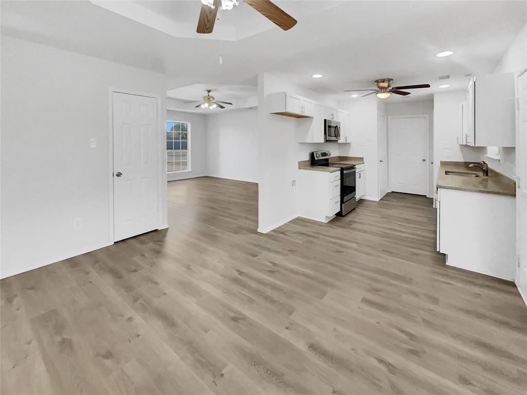 1012 Woodside Lane