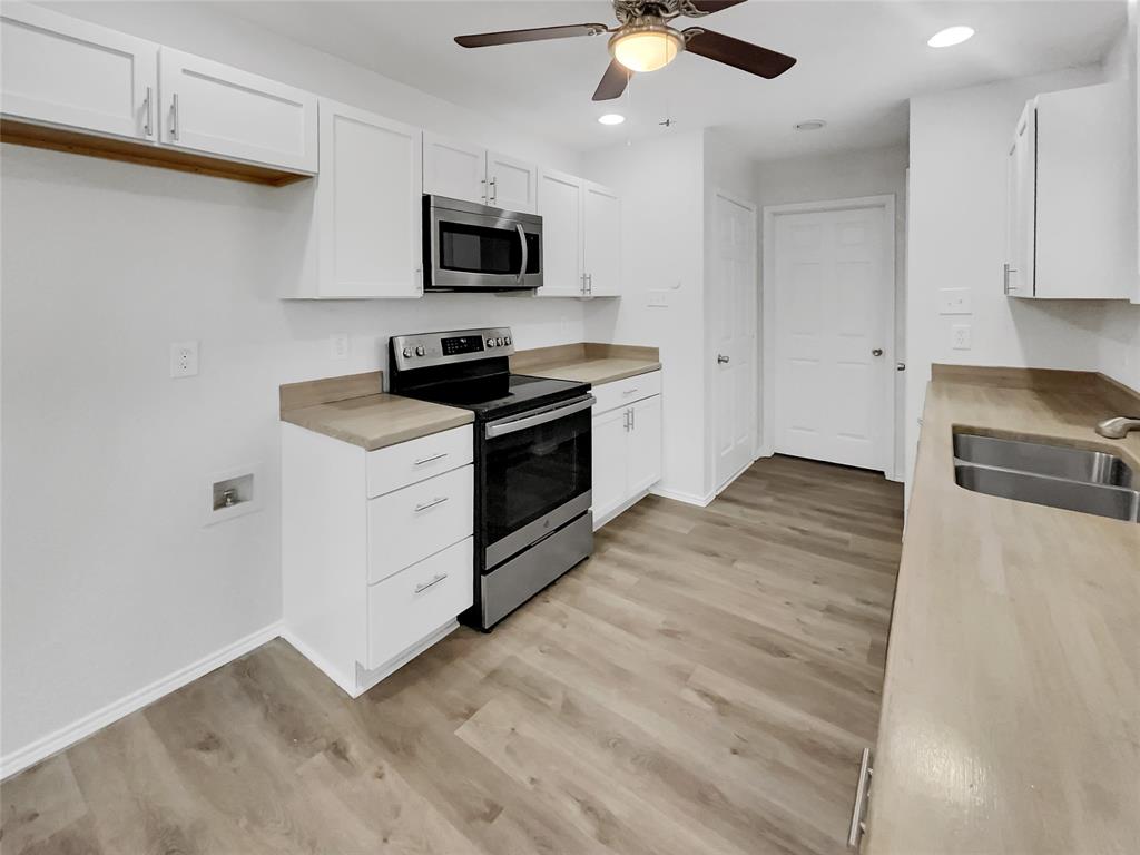 1012 Woodside Lane