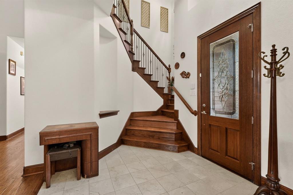 74 Stone Hinge Drive