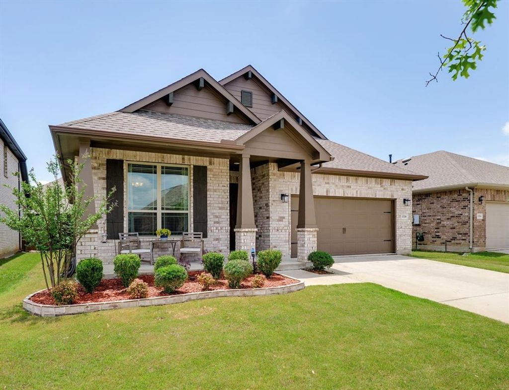 Photo of 1320 Rosebush Road, Aubrey, TX 76227 (MLS # 21271388)