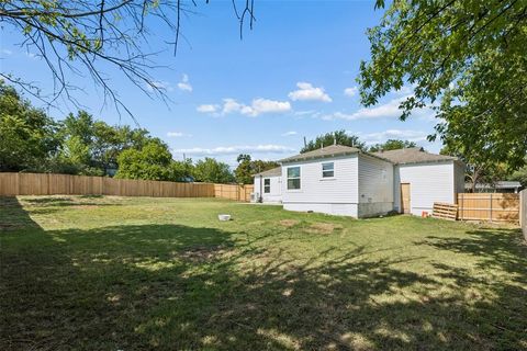 Tiny photo for 714 NW 6th Street, Grand Prairie, TX 75050 (MLS # 21340090)