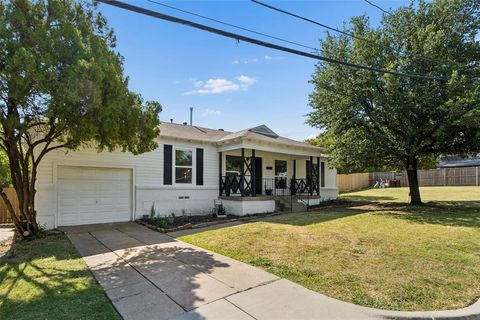 Tiny photo for 714 NW 6th Street, Grand Prairie, TX 75050 (MLS # 21340090)