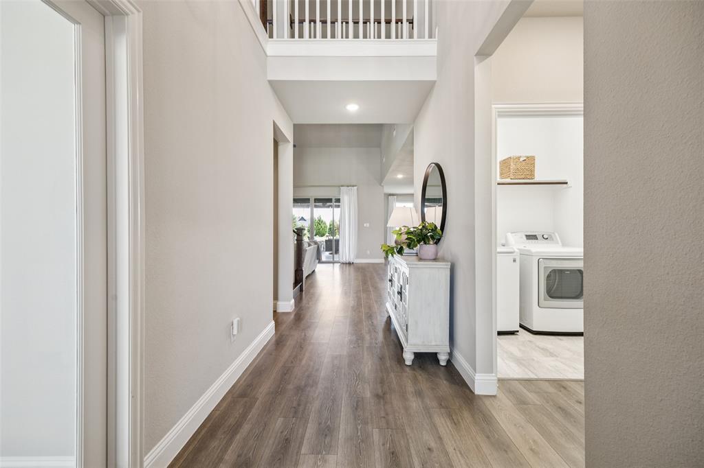 Gunter, Texas 75058, United States, 4 Bedrooms Bedrooms, ,5 BathroomsBathrooms,Residential,Active,171203