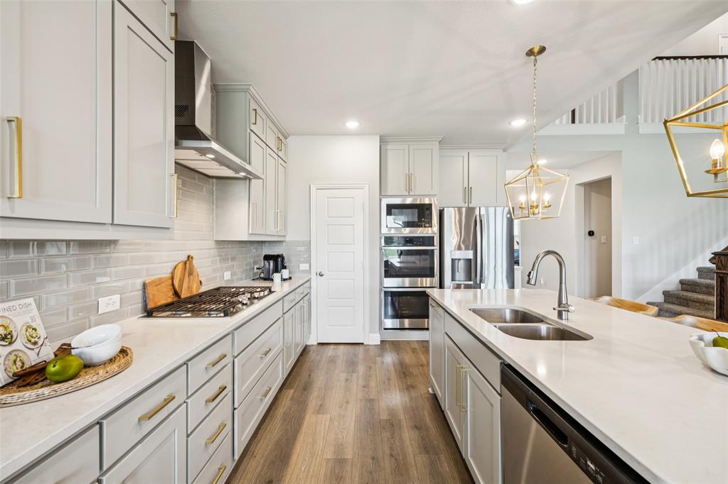 Gunter, Texas 75058, United States, 4 Bedrooms Bedrooms, ,5 BathroomsBathrooms,Residential,Active,171203