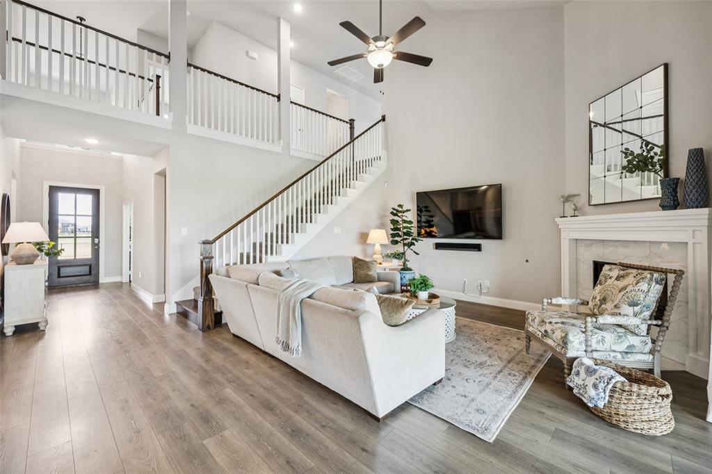 Gunter, Texas 75058, United States, 4 Bedrooms Bedrooms, ,5 BathroomsBathrooms,Residential,Active,171203