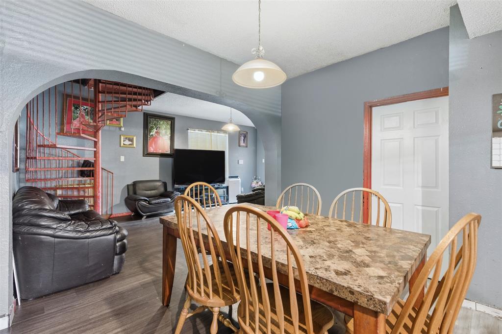 Luis Loeza - Residential