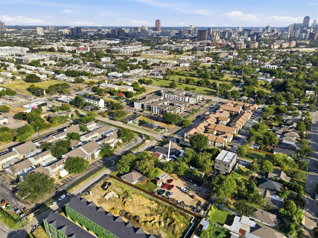 Luis Loeza - Residential