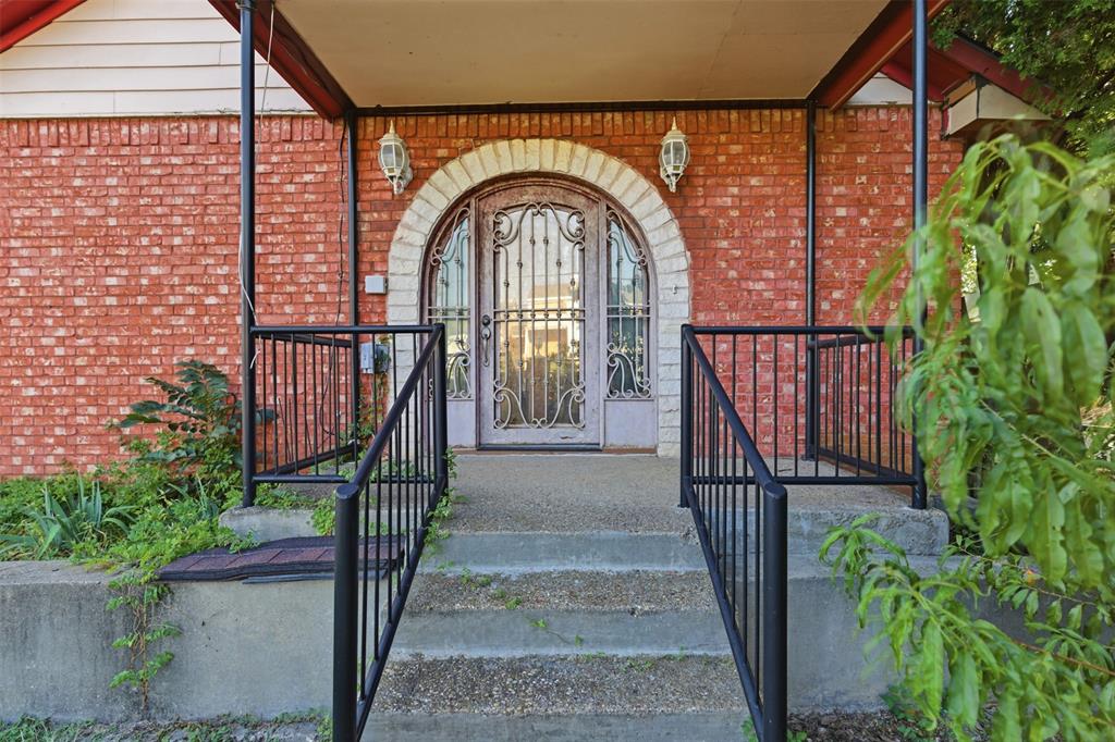 Luis Loeza - Residential