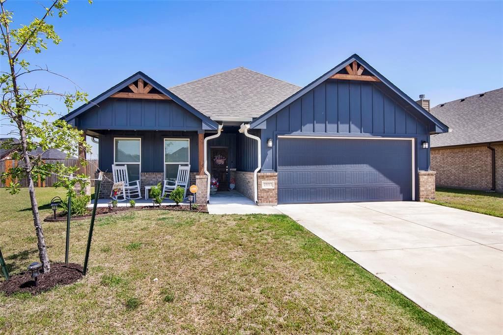 Photo of 2113 Ajay Drive, Sherman, TX 75092 (MLS # 21251429)
