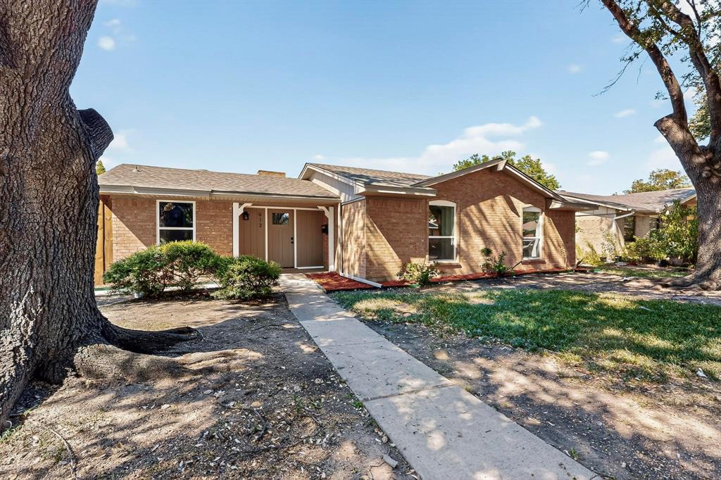 913 Arrowhead Drive