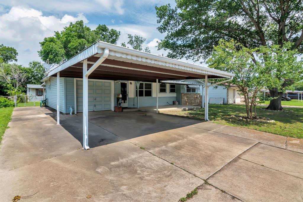 305 Wofford Way