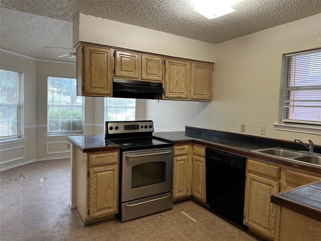 Huntington Village Add - Residential