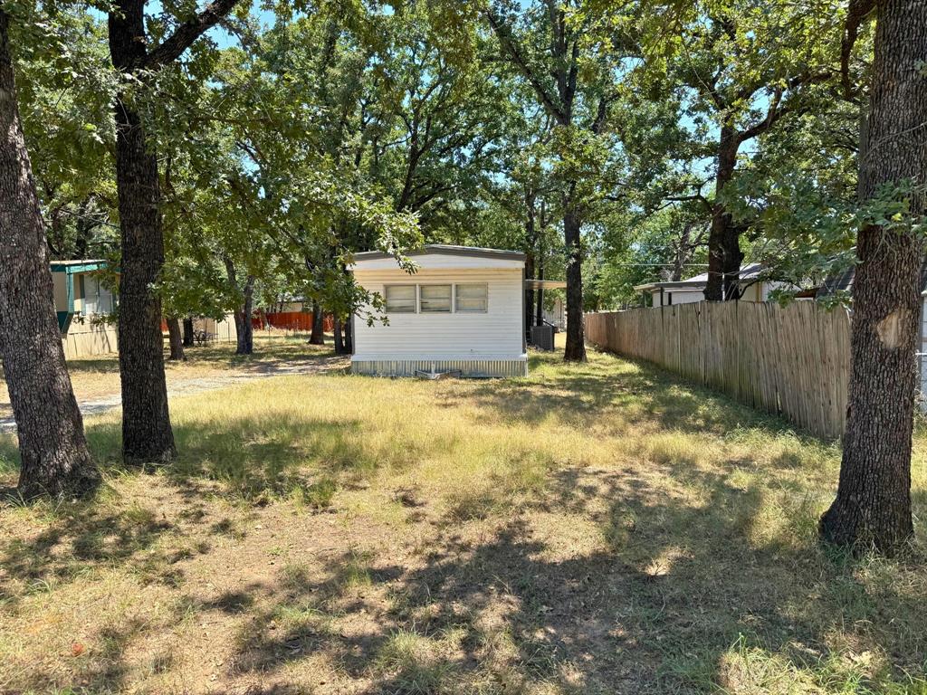 1404 Dawn Drive N