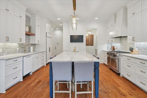 Tiny photo for 6807 Lupton Drive, Dallas, TX 75225 (MLS # 21133181)