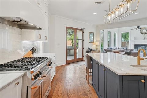 Tiny photo for 6807 Lupton Drive, Dallas, TX 75225 (MLS # 21133181)