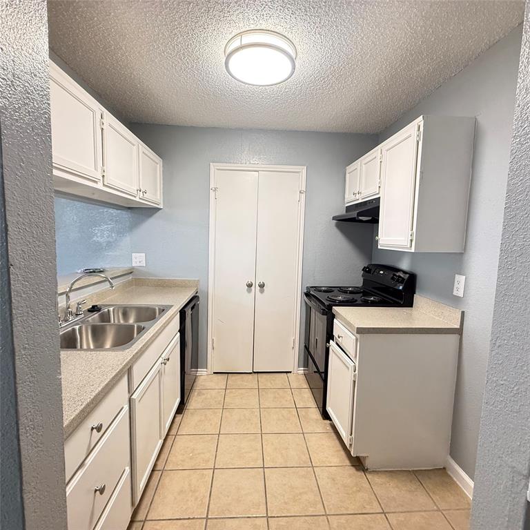 Village East Add Sec B - Residential Lease