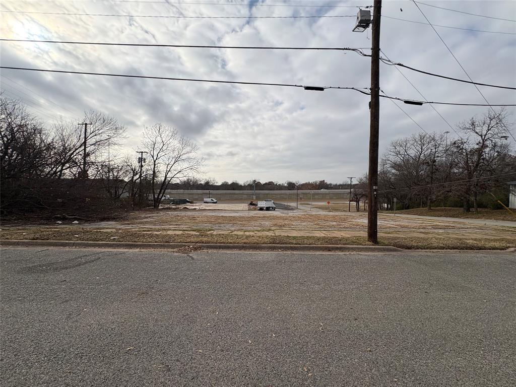 Travelers Inn Add - Land