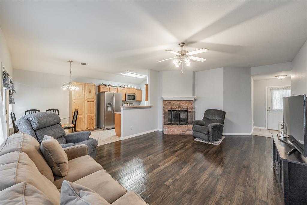 1112 Whispering Meadows