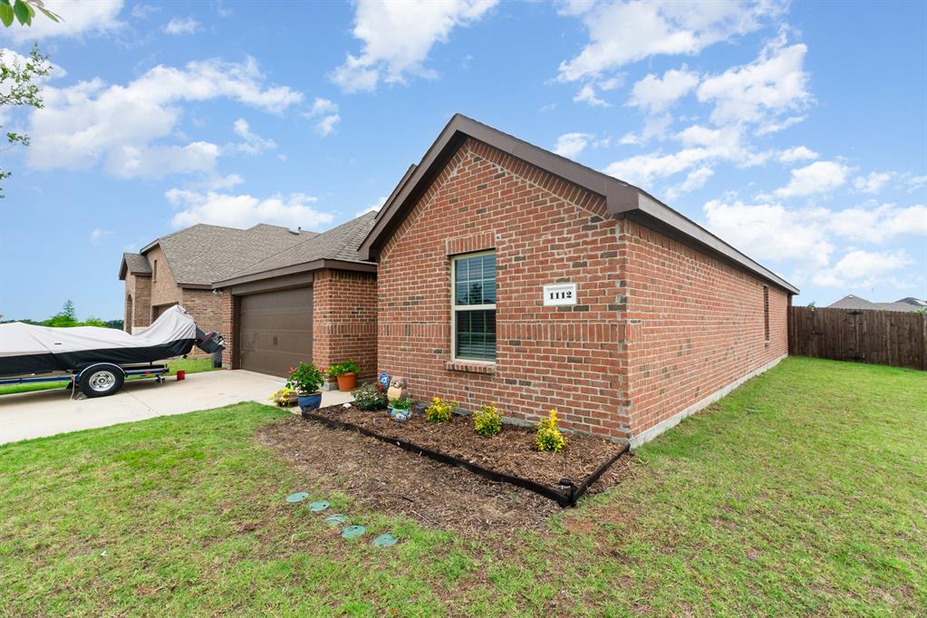 1112 Quaint Meadow