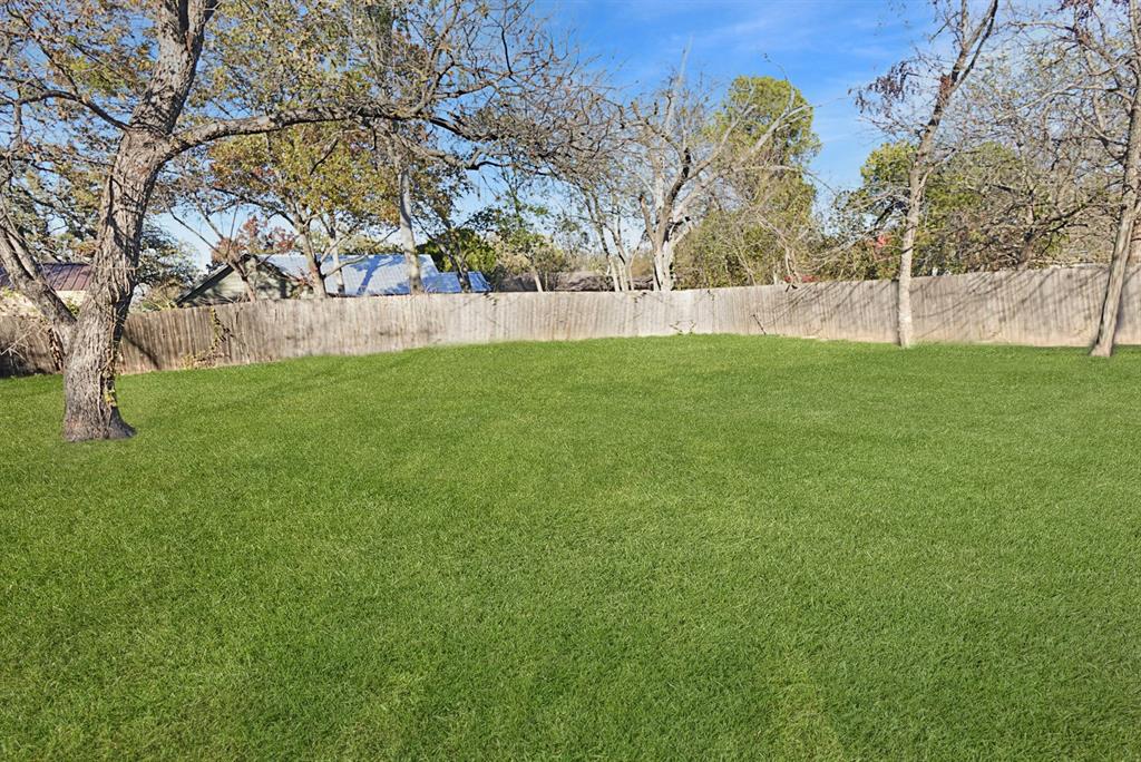 Central Deleon - Residential