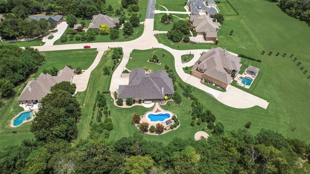 4522 Lake Breeze Drive
