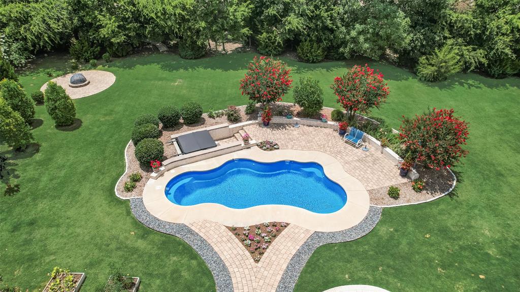 4522 Lake Breeze Drive