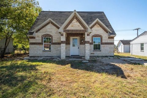 Photo of 13008 Horseshoe Trail, Balch Springs, TX 75180 (MLS # 21094048)