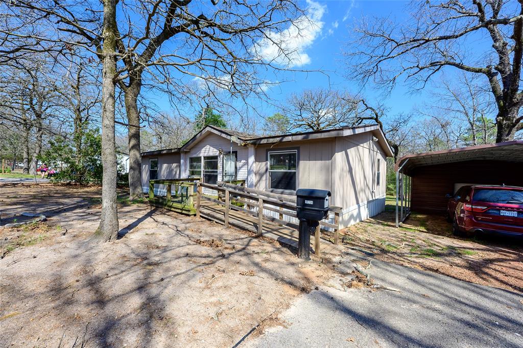 17256 Countrywood