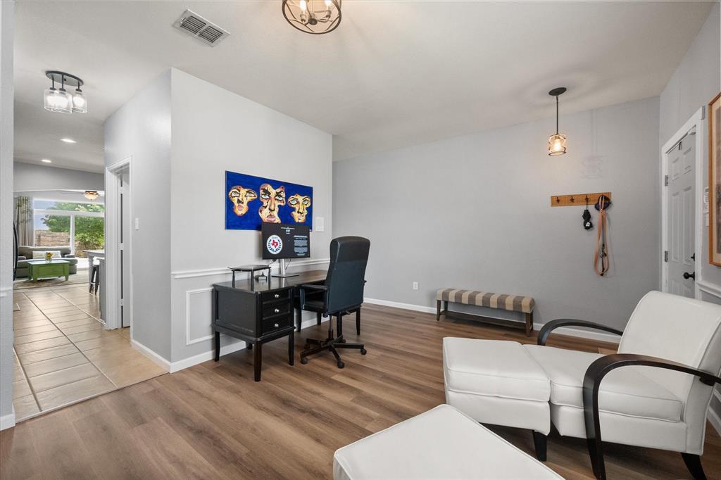 710 Fannin Lane