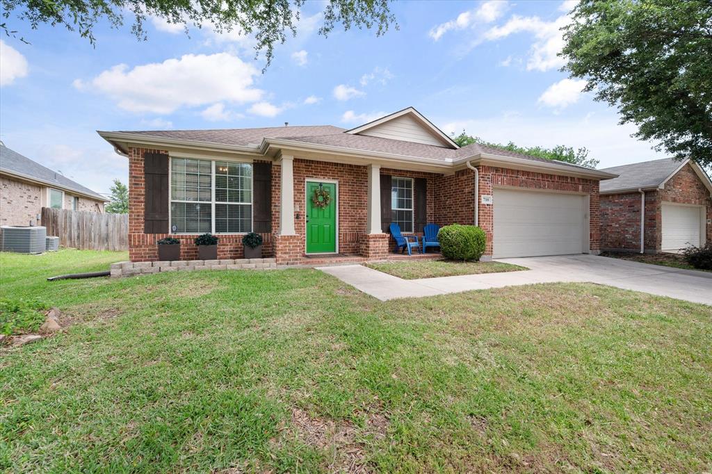 710 Fannin Lane