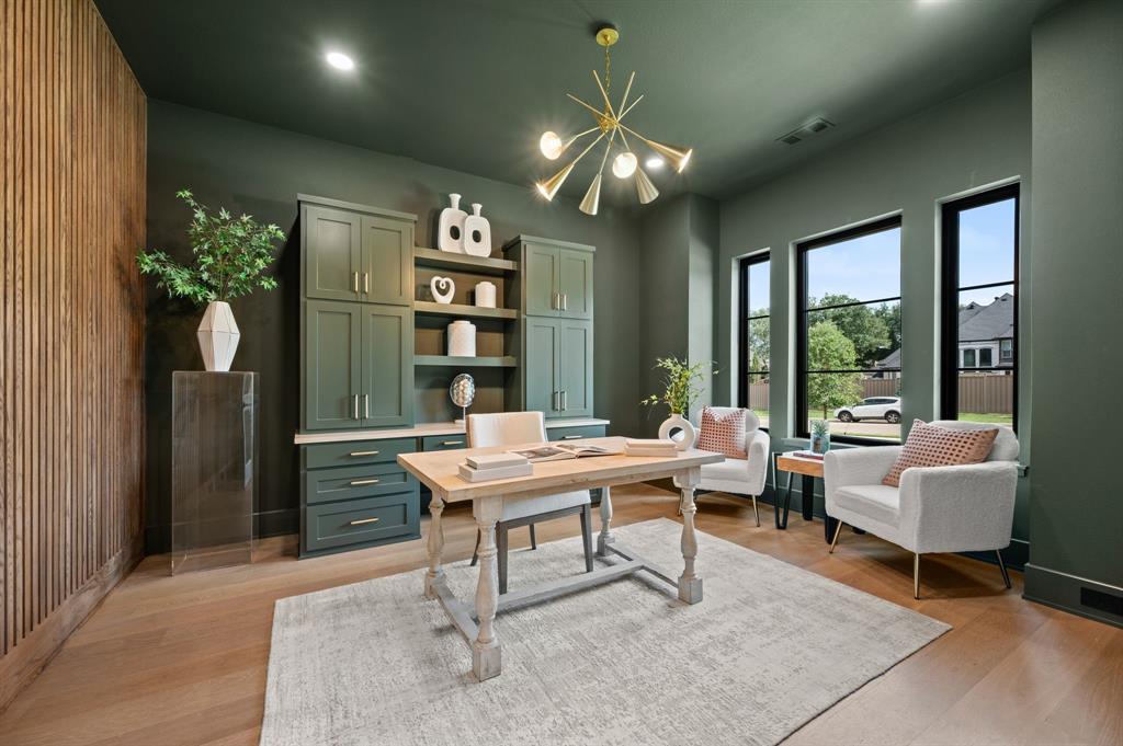 Eastpointe Ter - Residential